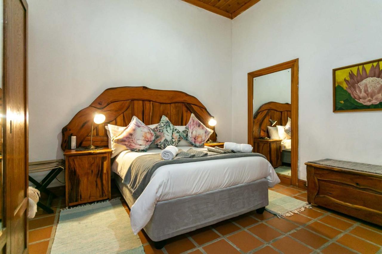 Ravenscliff Manor Hotel Oudtshoorn Exterior photo